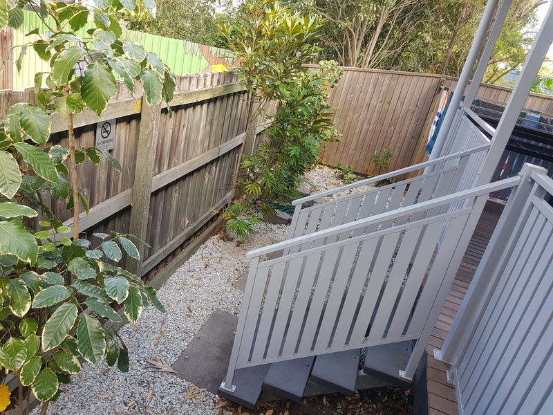 Beautiful 3 bedroom townhouse, close 2