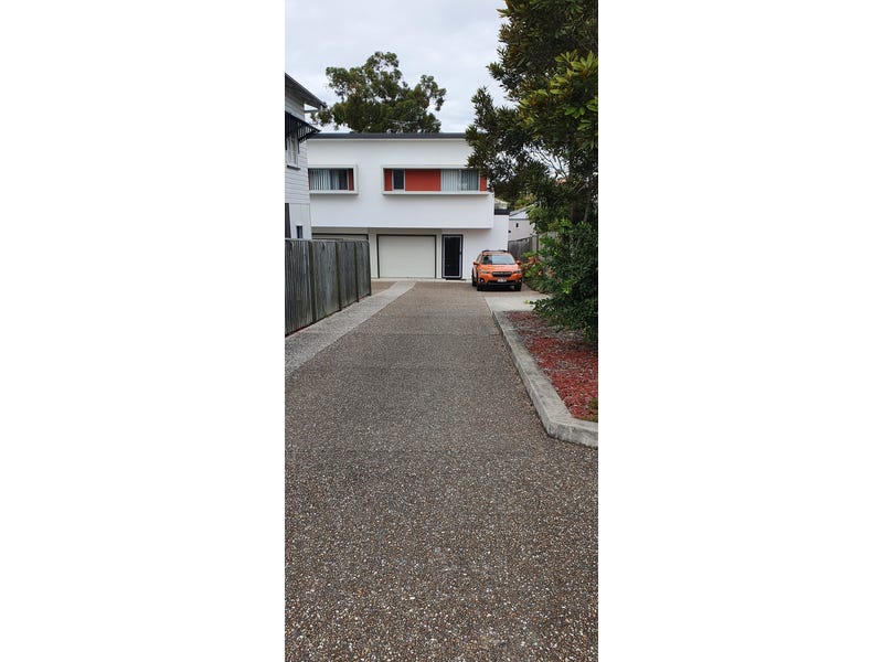 Beautiful 3 bedroom townhouse, close 10