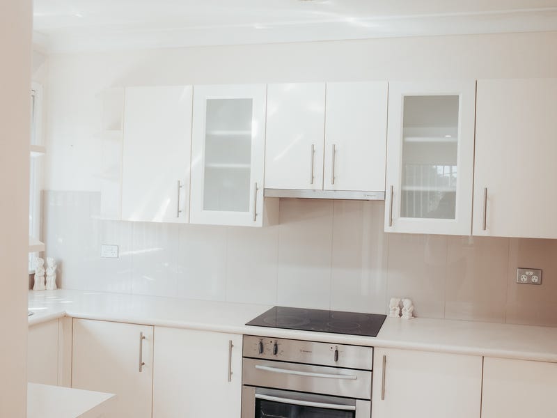 WOOLOOWARE – DUPLEX $695 P/W 2