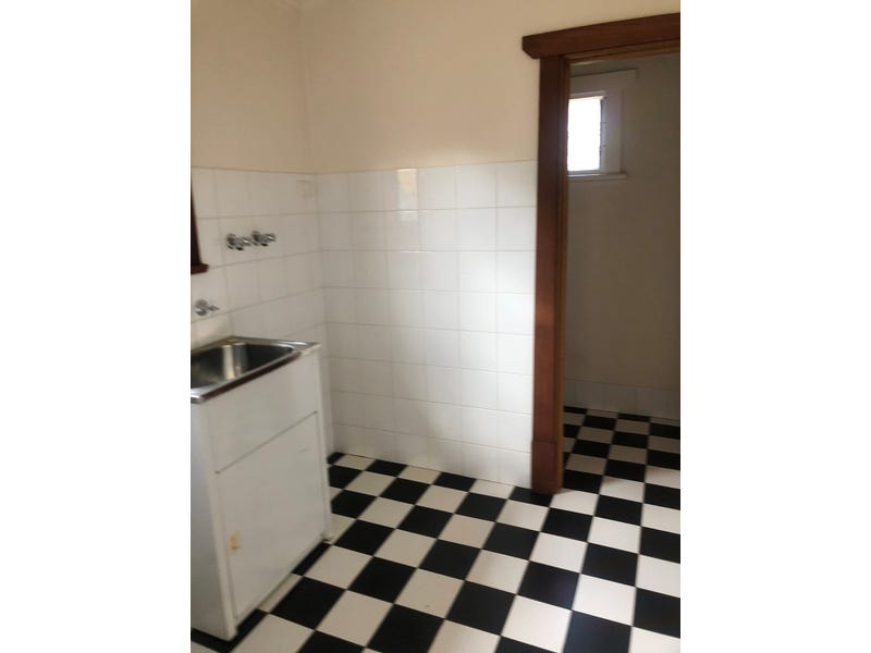 CLARENCE PARK 3 BEDROOM SANDSTONE 13