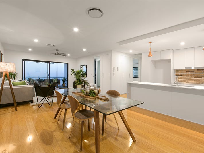 3 BED 2 BATH APARTMENT, 4