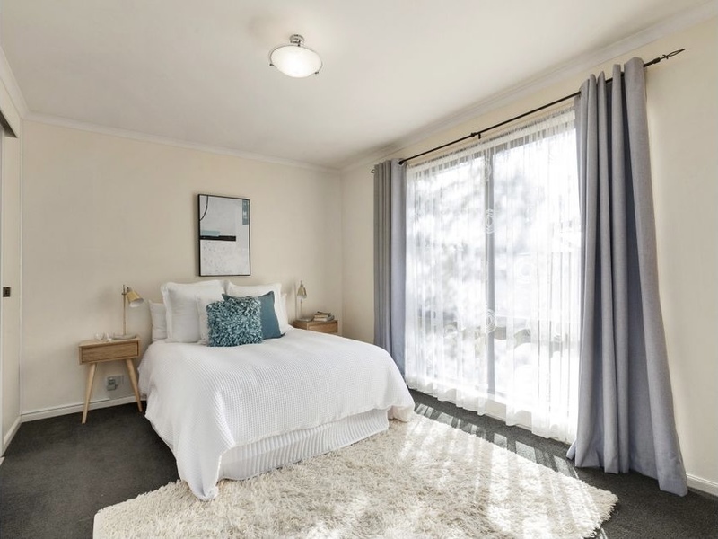 Rented Pending Lease Signing – 8