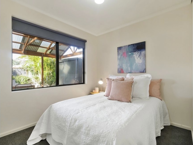 Rented Pending Lease Signing – 11