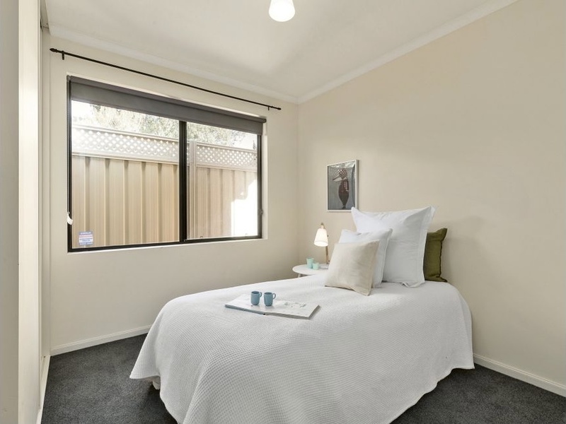 Rented Pending Lease Signing – 12