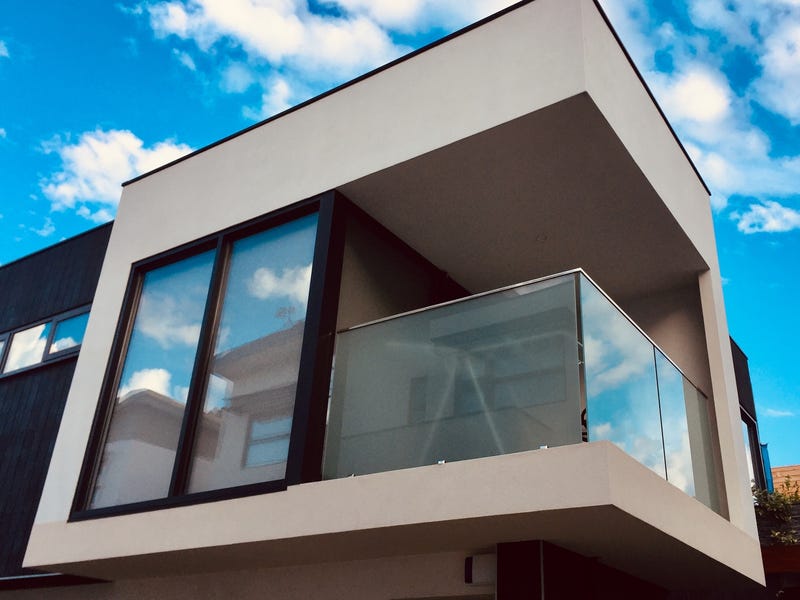 Perry Lakes, Floreat – Fully Furnished & Equipped & All Utilities – $490/week   UNDER APPLICATION.
