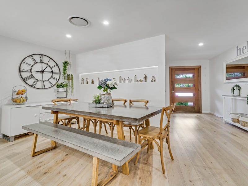 Premium Family Home, walking distance 6