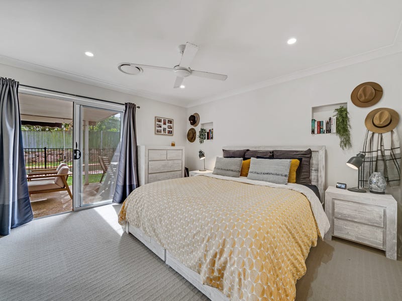 Premium Family Home, walking distance 8