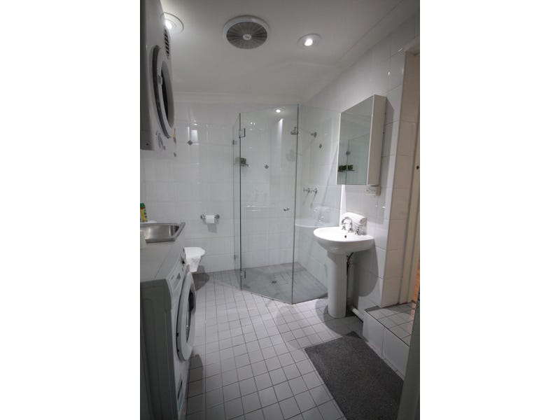 Gracious Darlinghurst Terrace 10