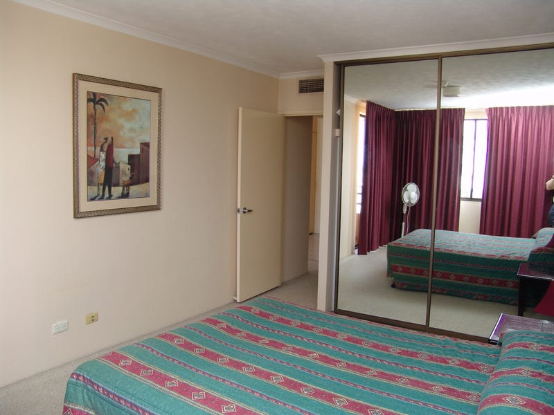 Top Floor Air Conditioned Centrally 3