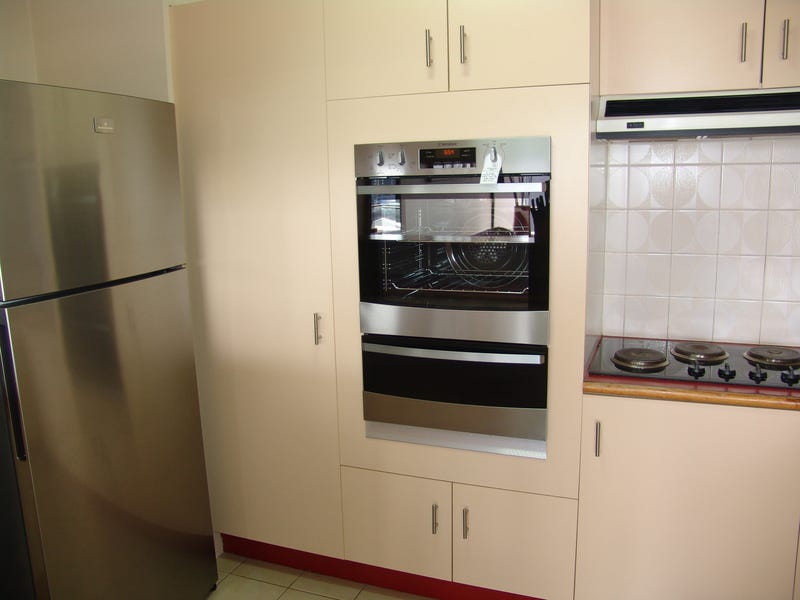 Top Floor Air Conditioned Centrally 5