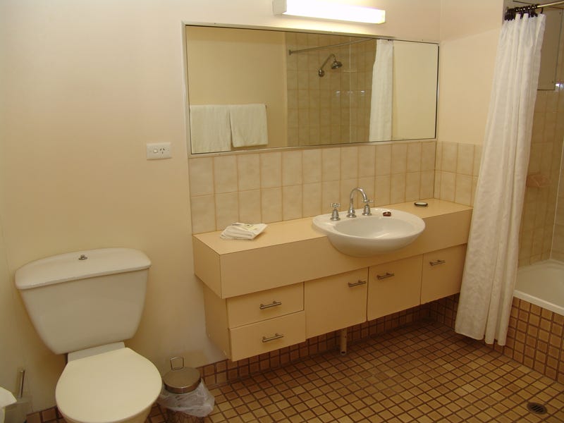 Top Floor Air Conditioned Centrally 7