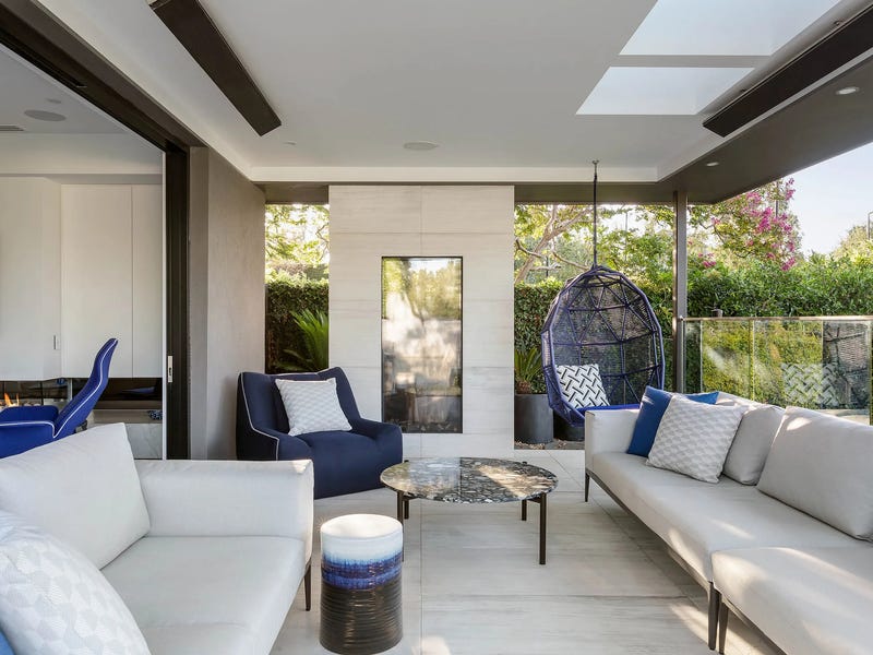 Fully Furnished – Available Immediately 17