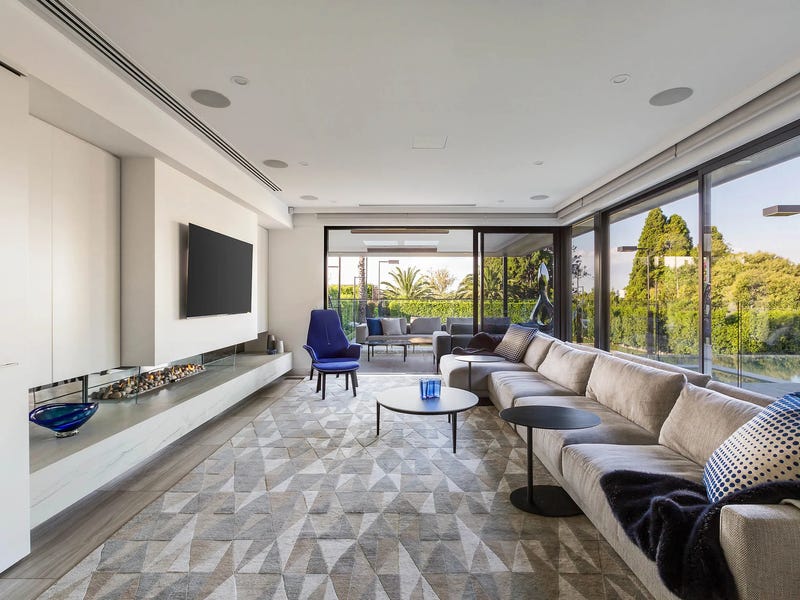 Fully Furnished – Available Immediately 21