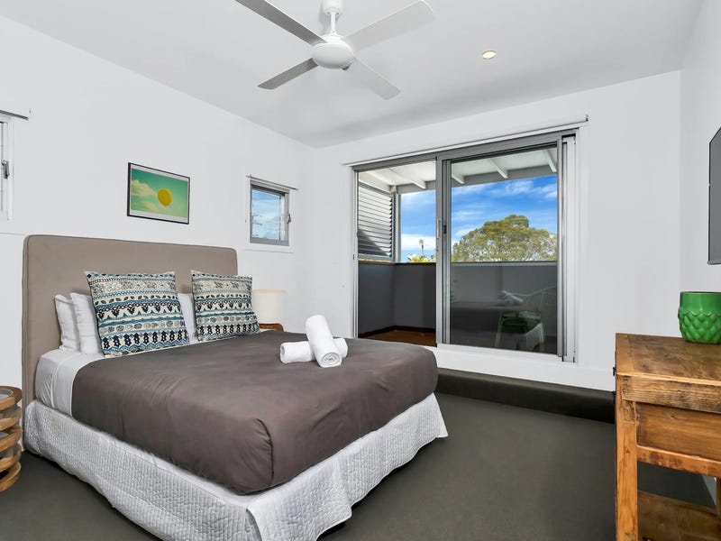 Fully Furnished – available immediately, 19