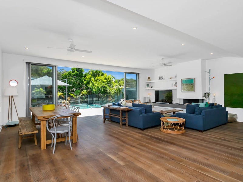 Fully Furnished – available immediately, 20