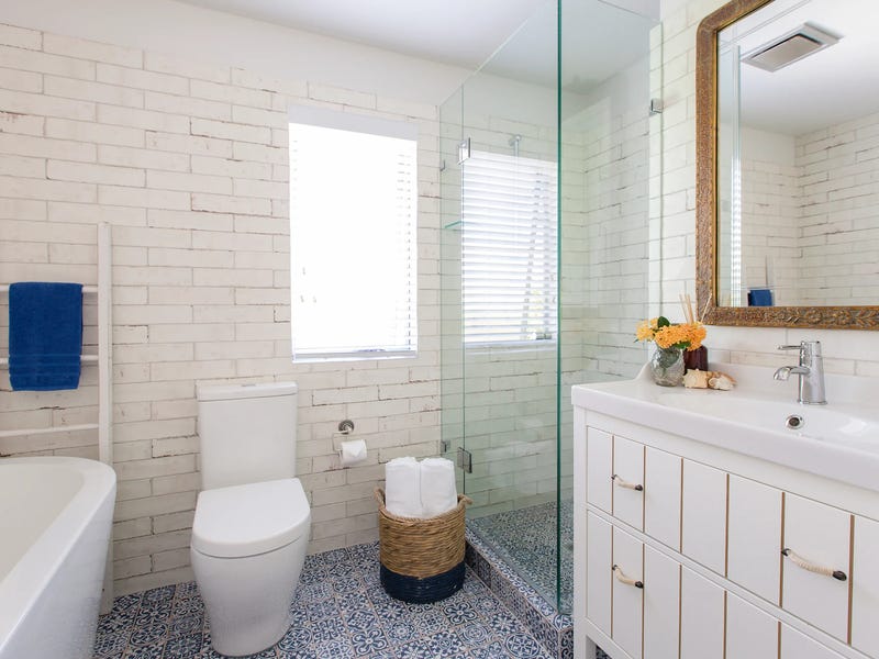 Fully Furnished – Available immediately, 15