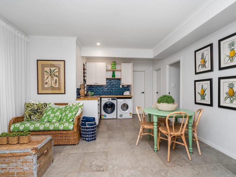 Fully Furnished – Available immediately, 25