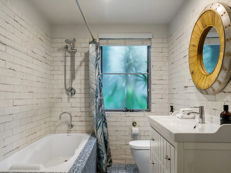 Fully Furnished – Available immediately, 26
