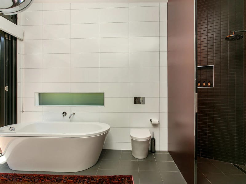 Fully Furnished – Available immediately, 22