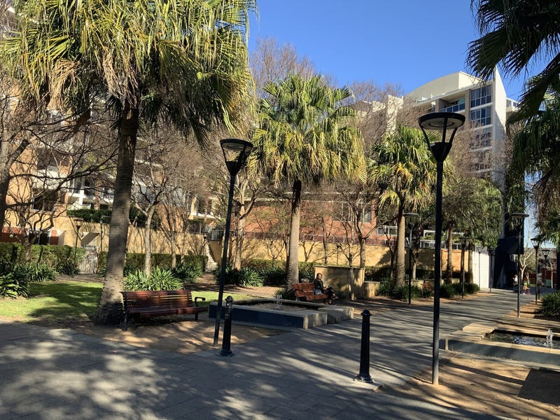 Fully furnished, 2 bedroom, 2 2
