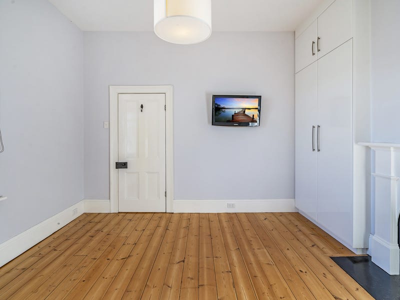 Stylish and spacious inner city 6