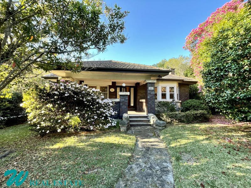 Elegant, Classy and Sunny 3-Bedroom 4