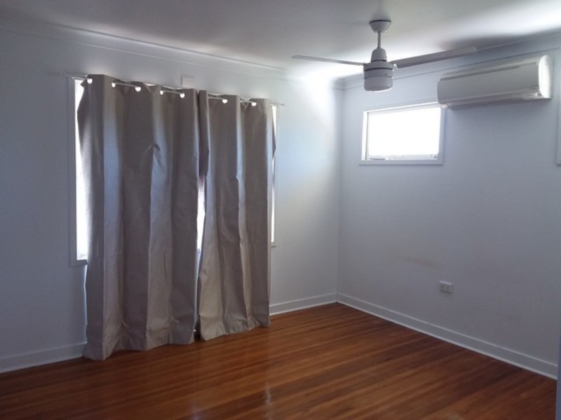 Large Corner Block House with 4