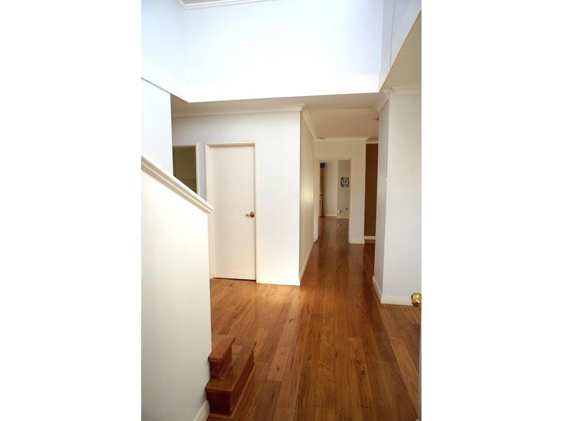 Beautiful House in Fantastic location 2