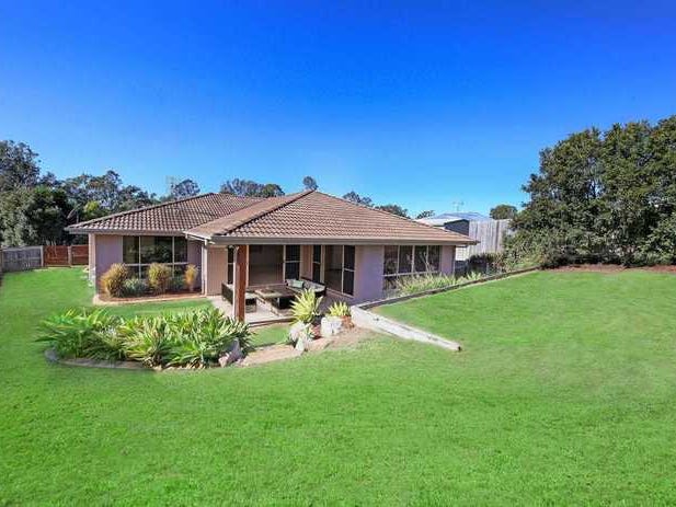 Elegant and Elevated 4 Bedroom 5