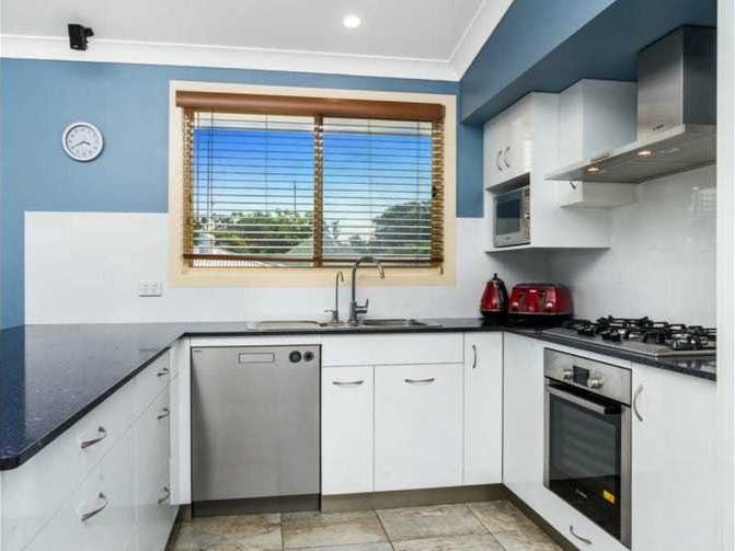 Large family home on Richmond 6