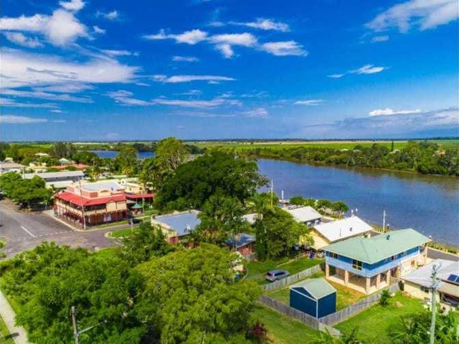Large family home on Richmond 17
