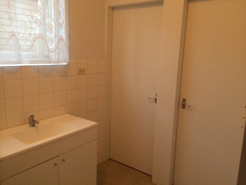 1 Bedroom Apartment in Yarraville/Seddon 4
