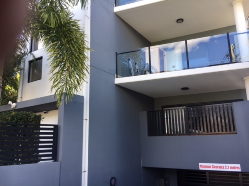 Luxury Apartment – Close to 4