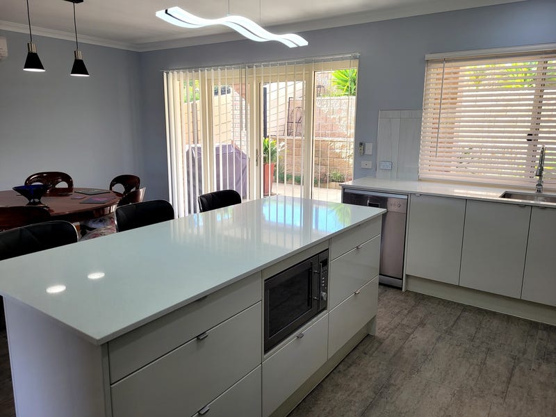 Lovely Spacious New 3 Bedroom 9