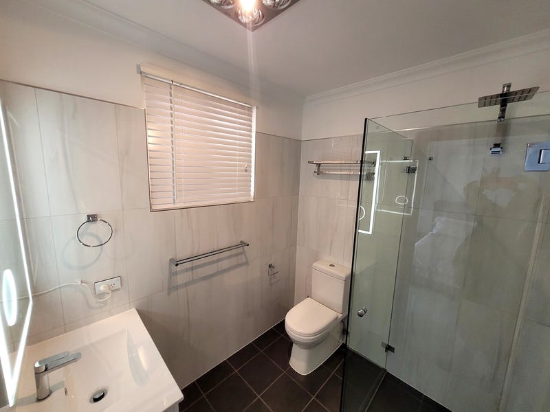 Lovely Spacious New 3 Bedroom 17