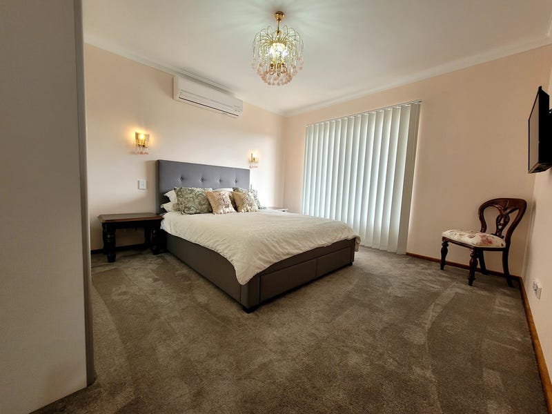 Lovely Spacious New 3 Bedroom 20