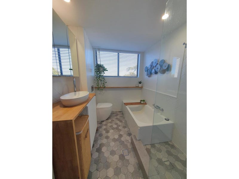 Spacious Two Bedroom with a 8