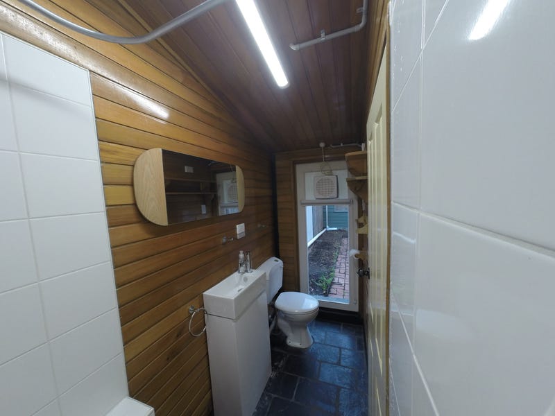 Newly renovated inner city gem 21