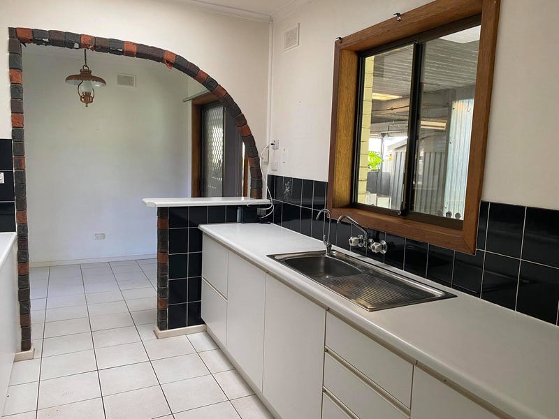 Large family home for rent 5