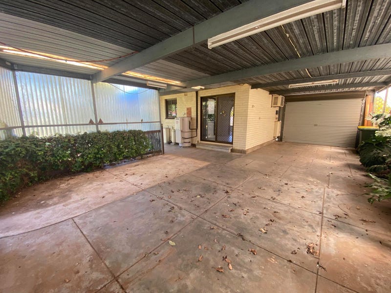 Large family home for rent 8