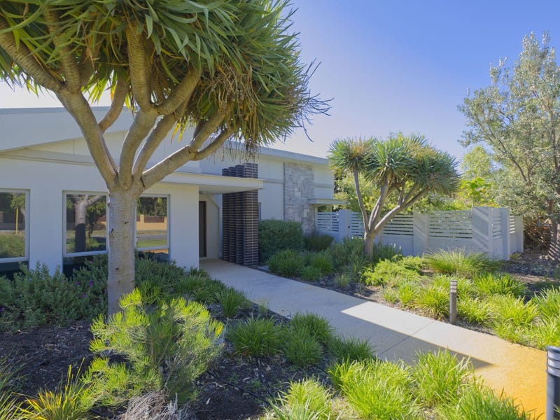 Light and bright spacious near 20