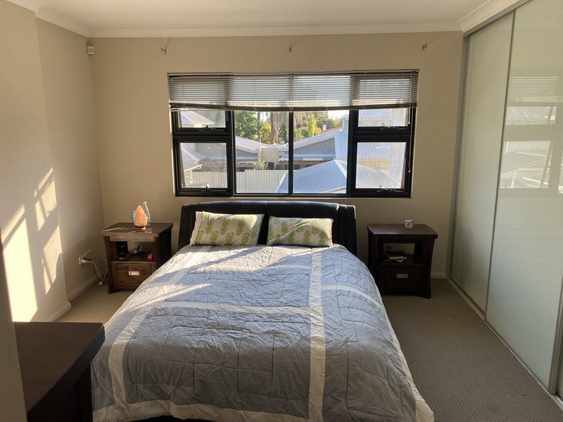 Fabulous 3×1 unit available 9