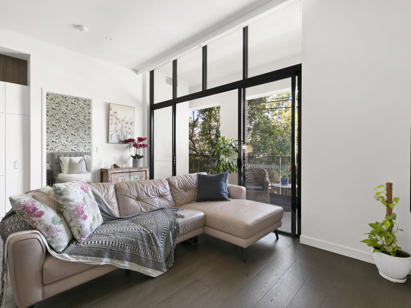Modern 2 Bedroom, 2 Bathroom 2