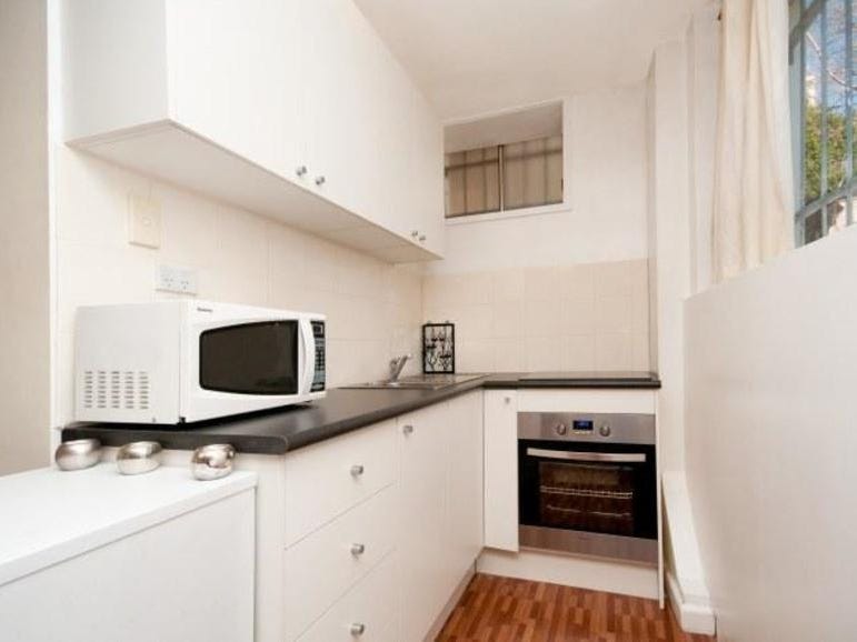 Stunning fully renovated 1 bedroom 2