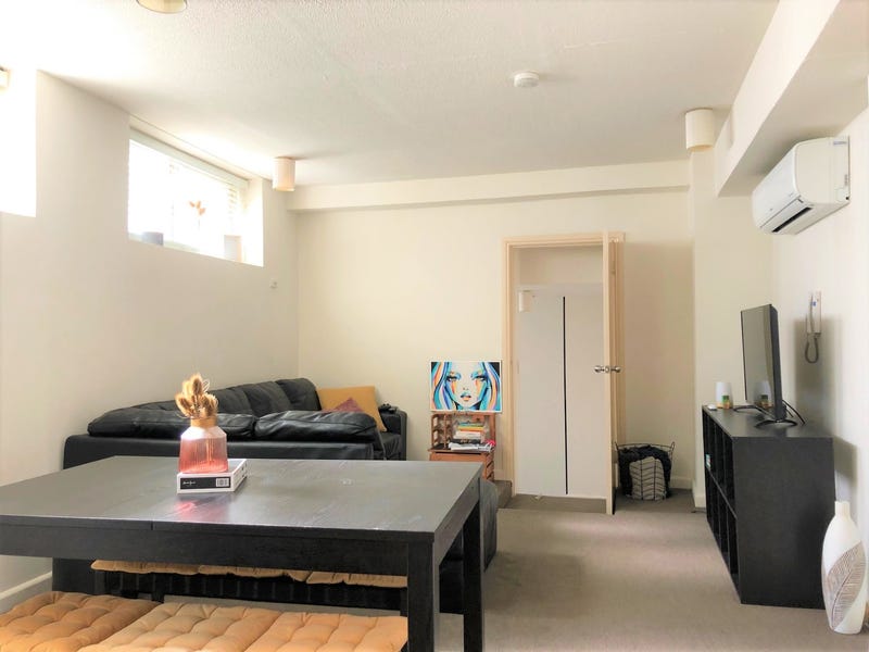 Stunning fully renovated 1 bedroom 3