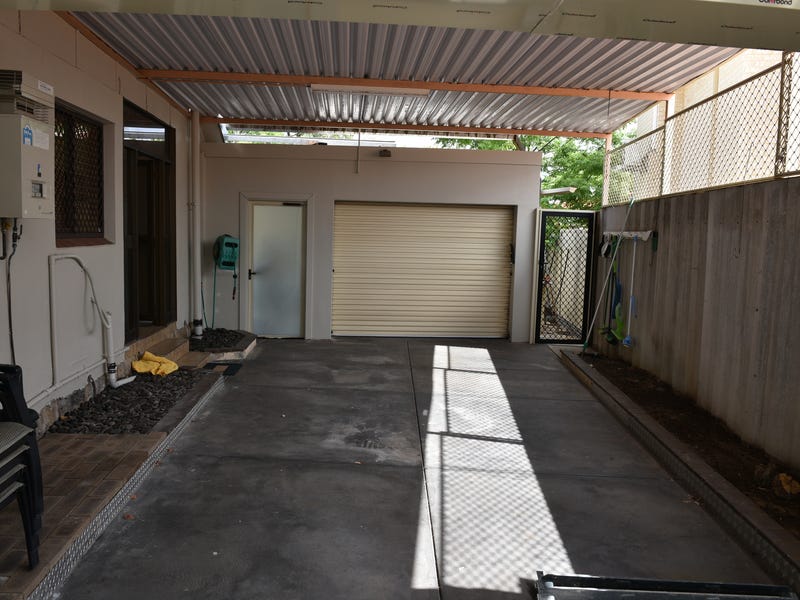 LARGE FAMILY HOME FOR RENT 4