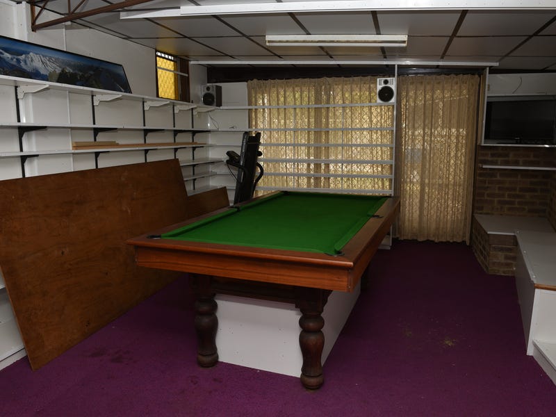 LARGE FAMILY HOME FOR RENT 6