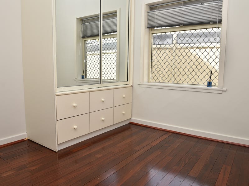 LARGE FAMILY HOME FOR RENT 13