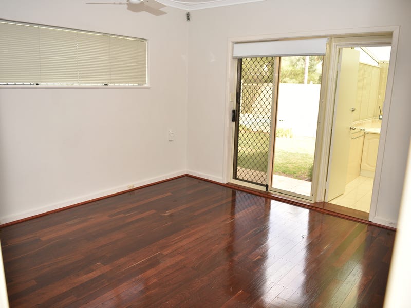 LARGE FAMILY HOME FOR RENT 16