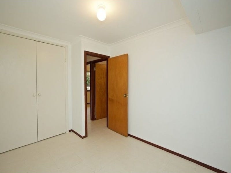Large Family Home- Best Street 14